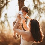 Μητρότητα: Μια σχέση που διαμορφώνει τον εσωτερικό μας κόσμο